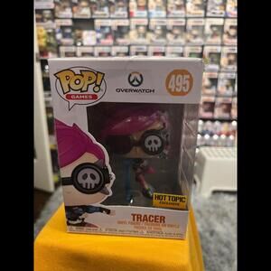 Funko Pop! Vinyl: Overwatch - Tracer (Punk)‎ - Hot Topic (HT) (Exclusive) #495